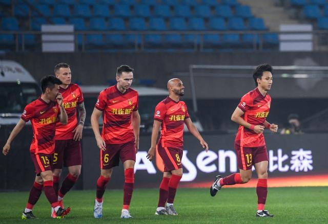 开云登录入口地址-【中超】尹鸿博破门丛震染红 10人津门虎0比1河北队